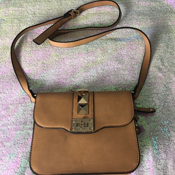 Bags Super Cute Tan Crossbody Bag Poshmark